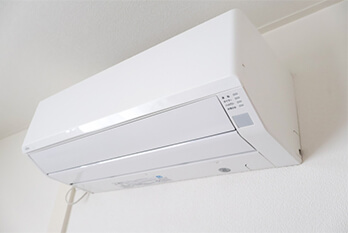 フィルター自動お掃除機能付きエアコン