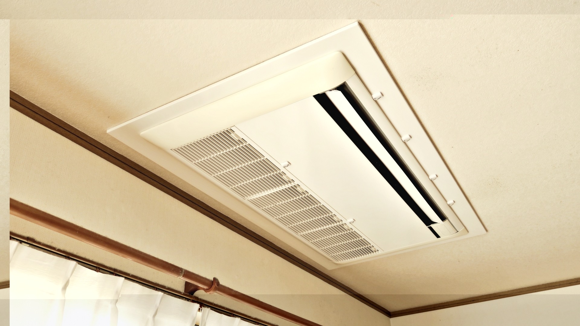 天井埋込型1方向エアコン