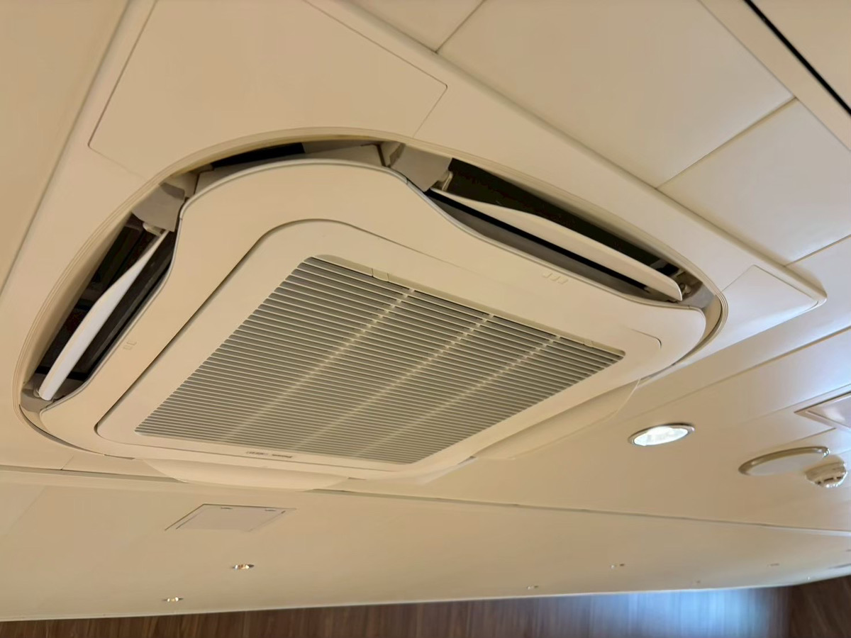 天井埋込型4方向エアコン